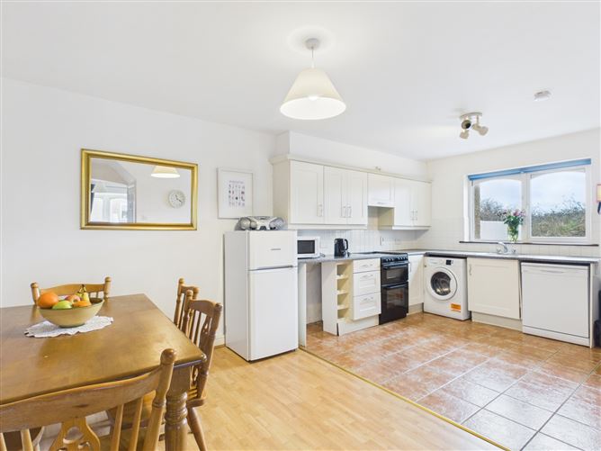 2C Moore Bay, Kilkee, Co. Clare