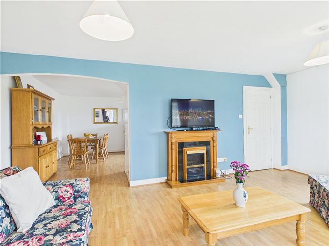 2C Moore Bay, Kilkee, Co. Clare