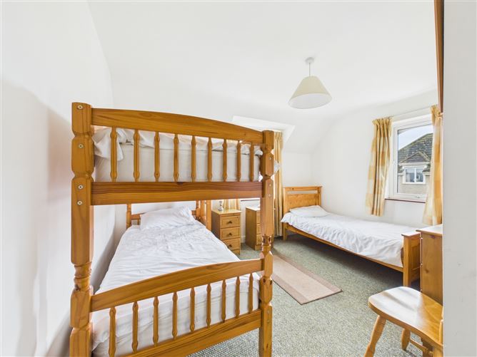 2C Moore Bay, Kilkee, Co. Clare