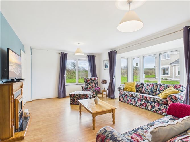 2C Moore Bay, Kilkee, Co. Clare