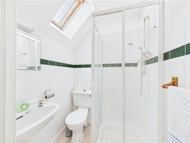 2C Moore Bay, Kilkee, Co. Clare