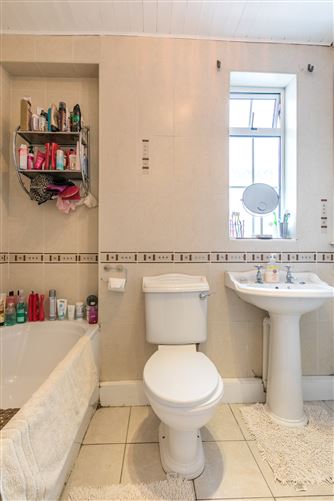 48 Claremont Court, Glasnevin, Dublin 11