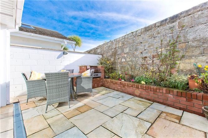 5 Arkendale Court, Glenageary, Co. Dublin