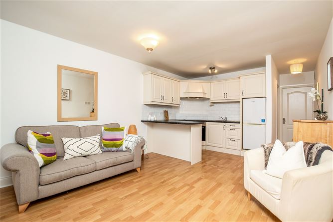 13 Lansdowne Crescent, Lansdowne Park, Ballsbridge, Dublin 4