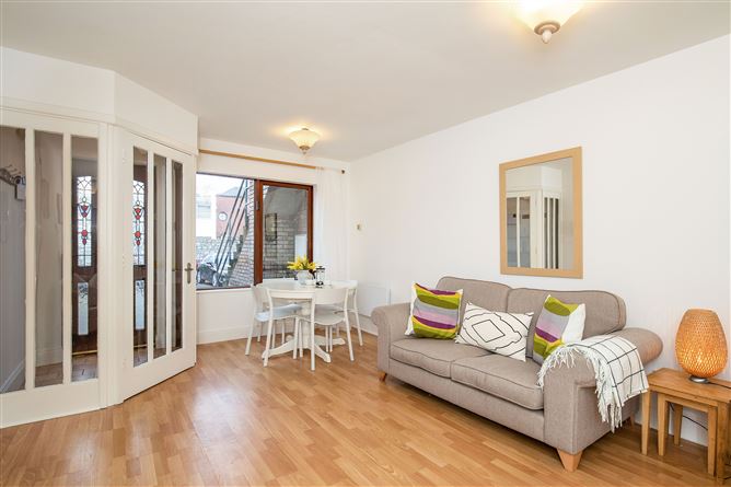 13 Lansdowne Crescent, Lansdowne Park, Ballsbridge, Dublin 4
