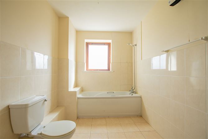 8 Petitswood View, Mullingar, Westmeath