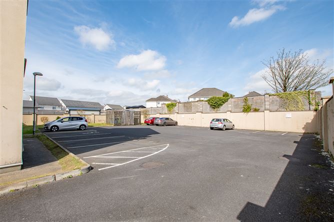 8 Petitswood View, Mullingar, Westmeath