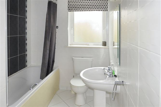 1 Orchard Heights, Charleville, Co. Cork