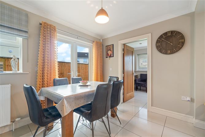 15 Cúirt Na hAbhann, Claregalway, Galway