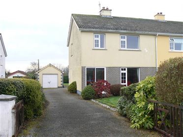 2 Glennaslat , Monivea, Co. Galway