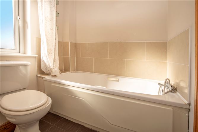 14 Hampton Wood Crescent, Finglas, Dublin 11