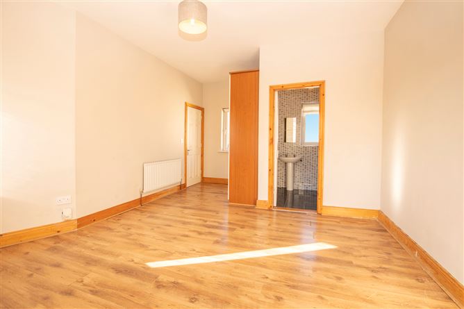 14 Hampton Wood Crescent, Finglas, Dublin 11