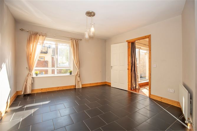 14 Hampton Wood Crescent, Finglas, Dublin 11