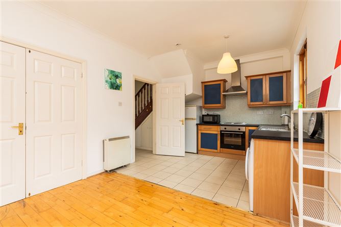 https://photos-a.propertyimages.ie/media/1/4/6/5017641/6156d050-ac7d-468e-aeca-22a0822afc53_l.jpg