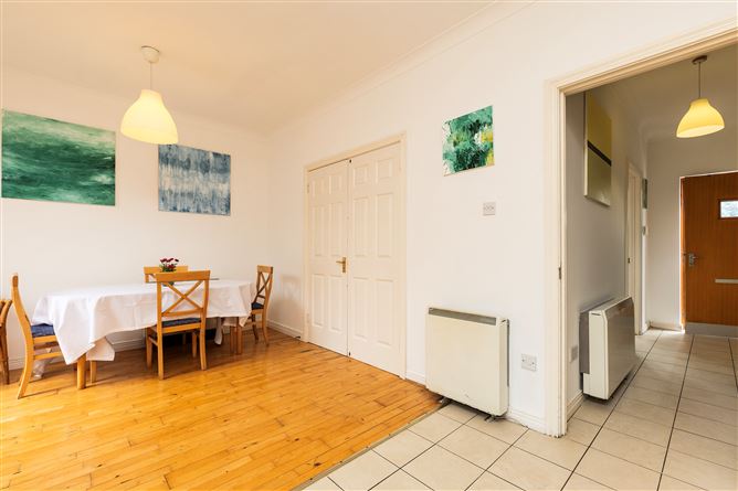 https://photos-a.propertyimages.ie/media/1/4/6/5017641/6156d050-ac7d-468e-aeca-22a0822afc53_l.jpg