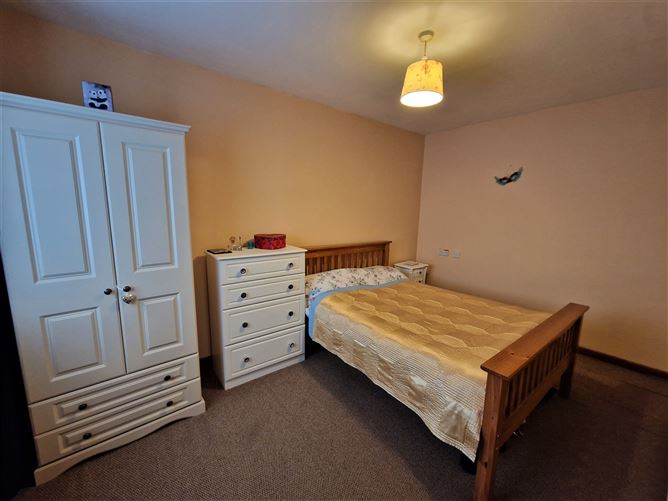 6 Church View, Swinford, Co. Mayo