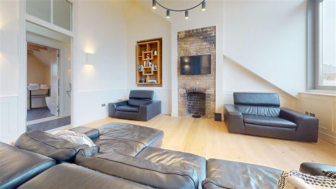 Apt 2, 89 George's Street Lower, Dun Laoghaire, Co. Dublin