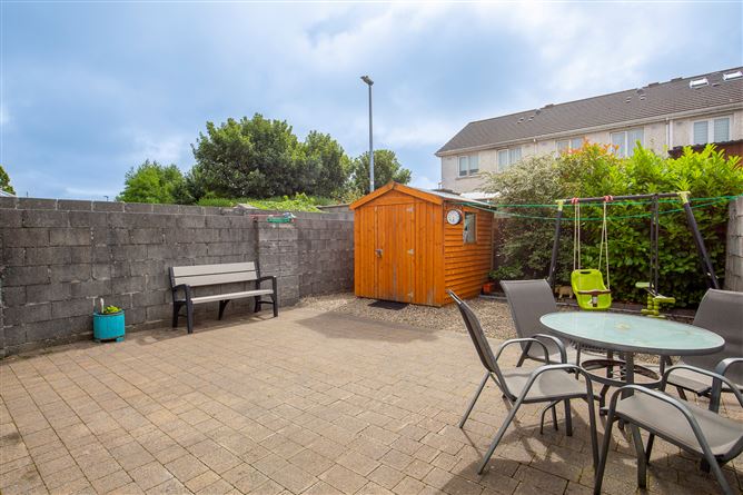 Photo 24 of 32 — 150 An Fiodán, Doughiska, Galway City