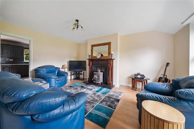 23 Knocknamona Crescent, Letterkenny, County Donegal