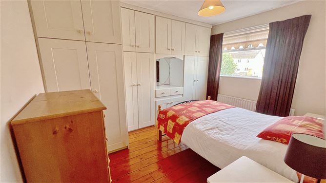 65 St Joseph's Place, Ballinasloe, Galway