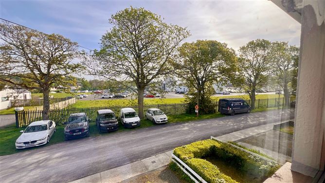 65 St Joseph's Place, Ballinasloe, Galway