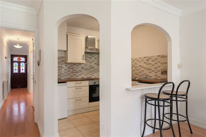15 Thorncliffe, Dundrum Road, Milltown, Dublin 6