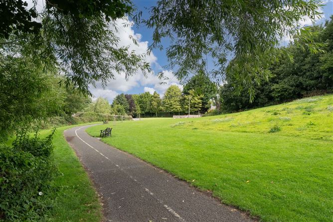 15 Thorncliffe, Dundrum Road, Milltown, Dublin 6