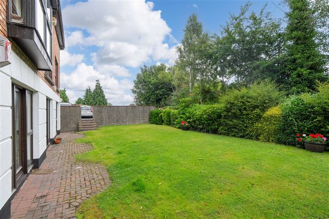 15 Thorncliffe, Dundrum Road, Milltown, Dublin 6
