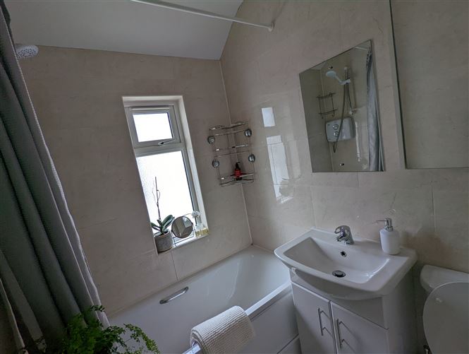 128 Dolphin Road, Drimnagh, Dublin 12