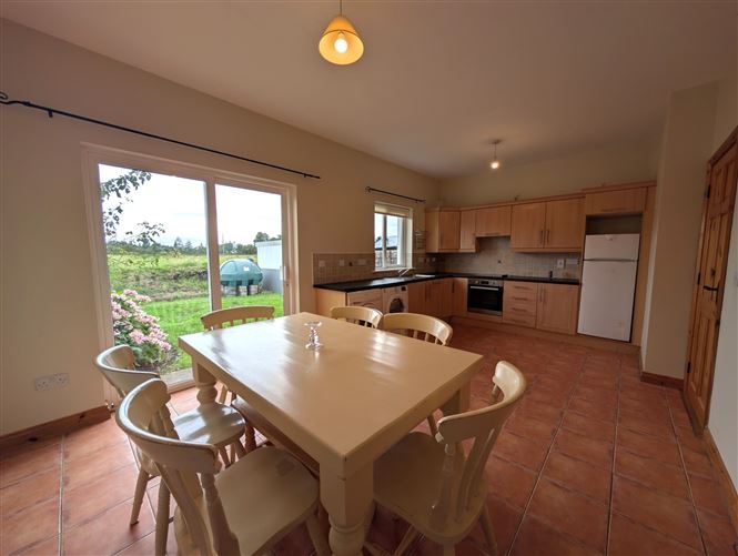 25 Rathdubh, Swinford, Co. Mayo