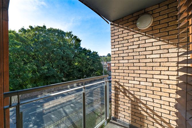 Apt 220, The Island, (Block H), Chapelizod, Dublin 20