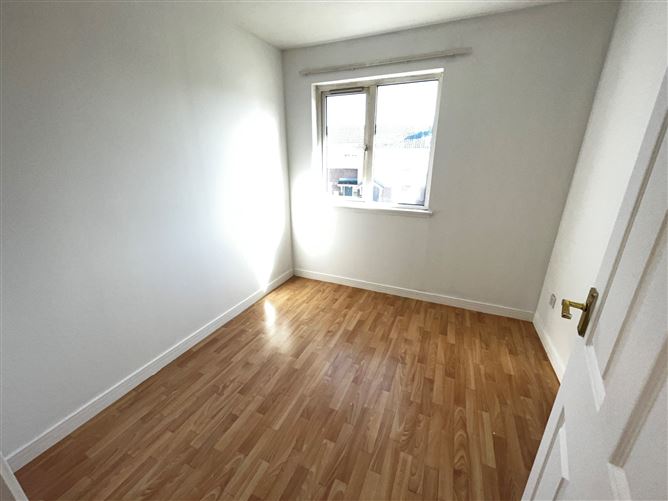 Woodville Manor, Tom Bellew Avenue, Dundalk, Louth