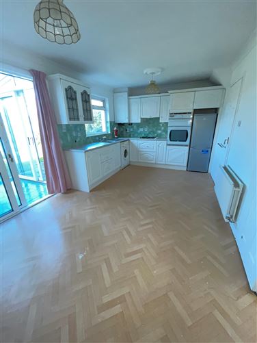 Woodville Manor, Tom Bellew Avenue, Dundalk, Louth