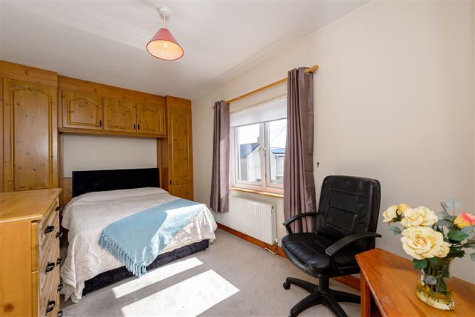 5 Bayside Arbours, Sandy Road, Rush, Co. Dublin