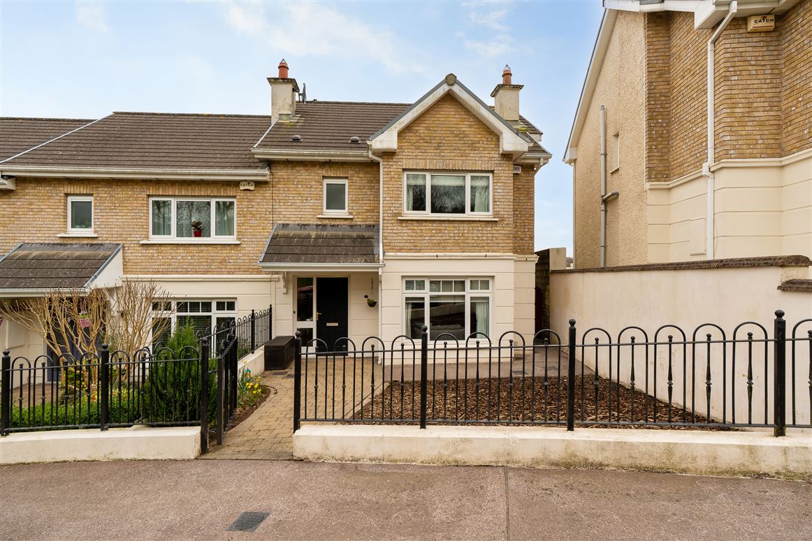108 Clarkes Wood, Mount Oval Village, Rochestown, Cork