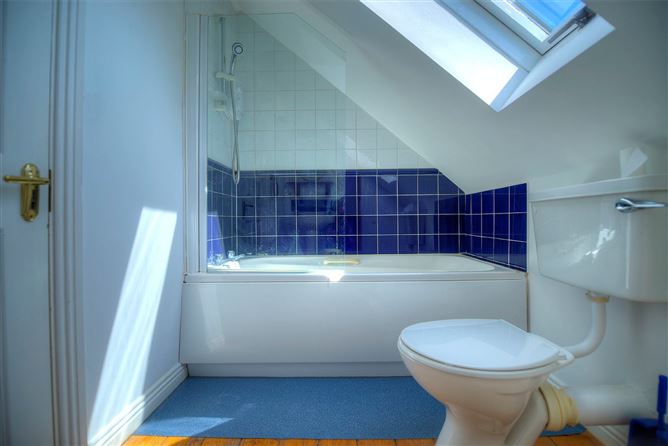 25 Ros Geal, Rahoon, Galway City
