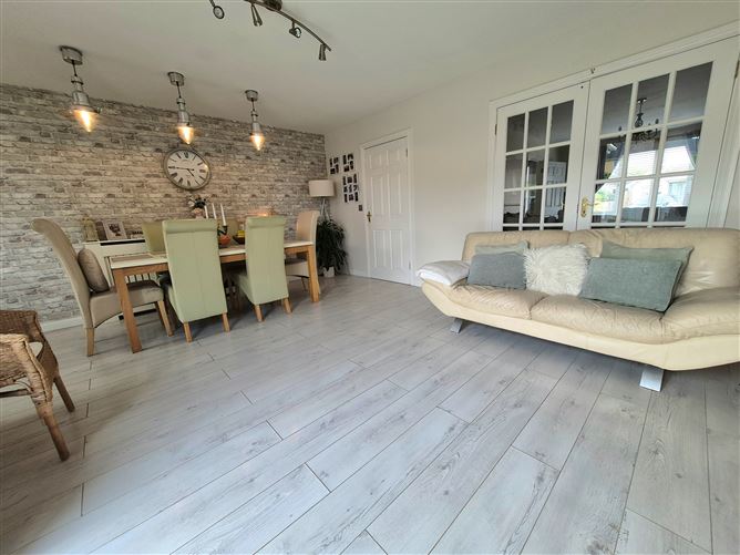 12 The Spires, Termonfeckin, Louth