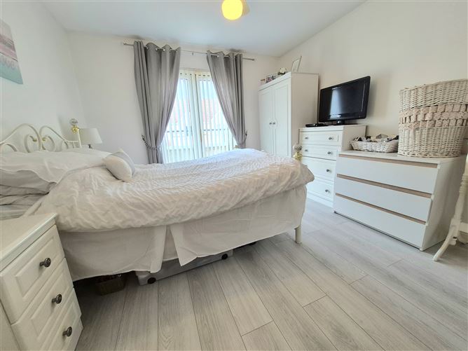 12 The Spires, Termonfeckin, Louth