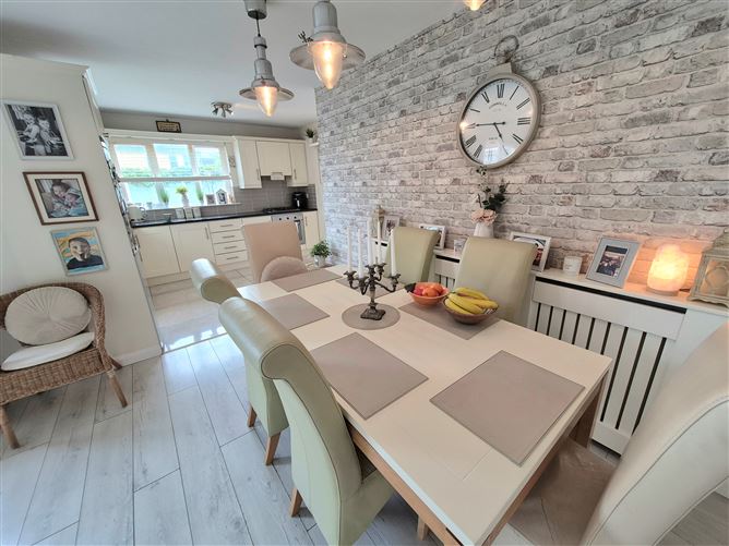 12 The Spires, Termonfeckin, Louth