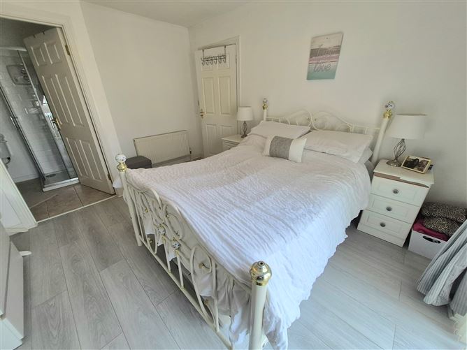 12 The Spires, Termonfeckin, Louth