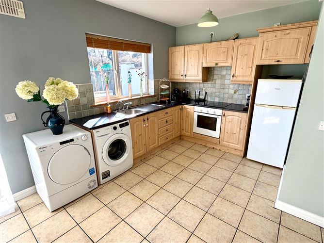 9 Cois Na H'abhainn, Gurteen, Co. Sligo