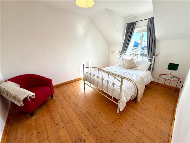 9 Cois Na H'abhainn, Gurteen, Co. Sligo