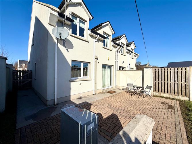 9 Cois Na H'abhainn, Gurteen, Co. Sligo