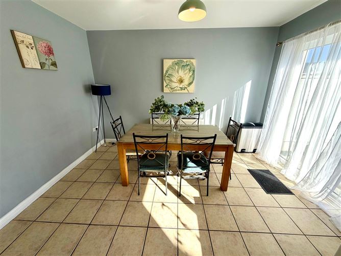 9 Cois Na H'abhainn, Gurteen, Co. Sligo