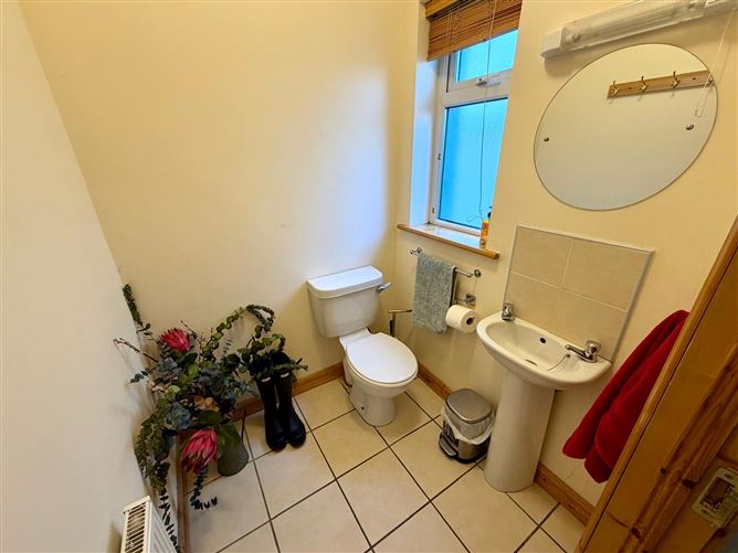 9 Cois Na H'abhainn, Gurteen, Co. Sligo