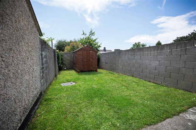 Photo 27 of 30 — 396, Coultry Road, Santry Avenue, Dublin 9, Dublin