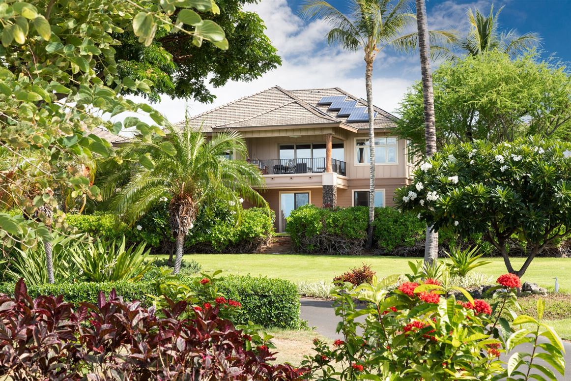 Garden to Beach,Waimea,Hawaii,USA