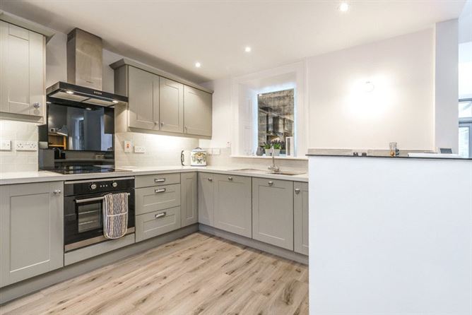 3 Estate Cottages, Shelbourne Road, Ballsbridge, Dublin 4.