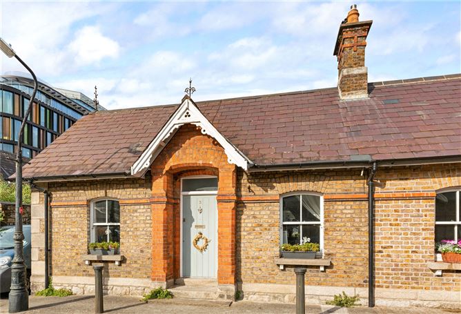 3 Estate Cottages, Shelbourne Road, Ballsbridge, Dublin 4.