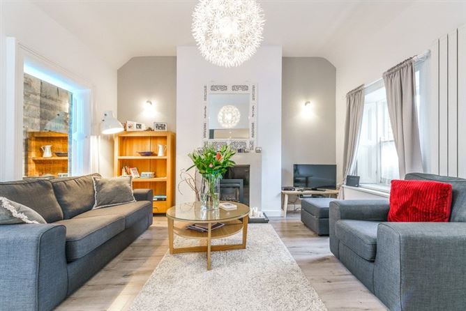 3 Estate Cottages, Shelbourne Road, Ballsbridge, Dublin 4.